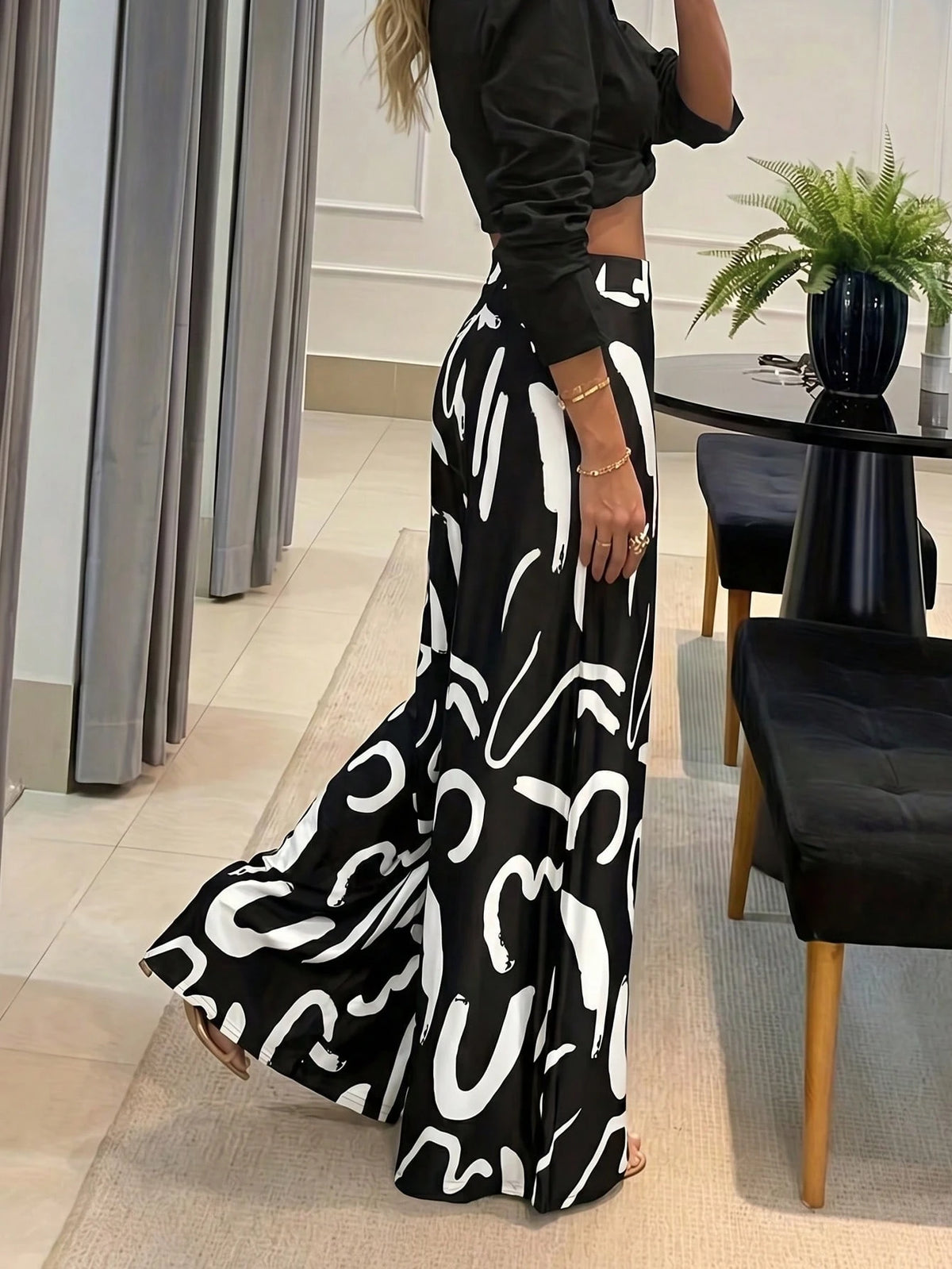 Elegant Geometric Print Loose Wide-Leg Fashion Pants for Women, Spring/Summer Black